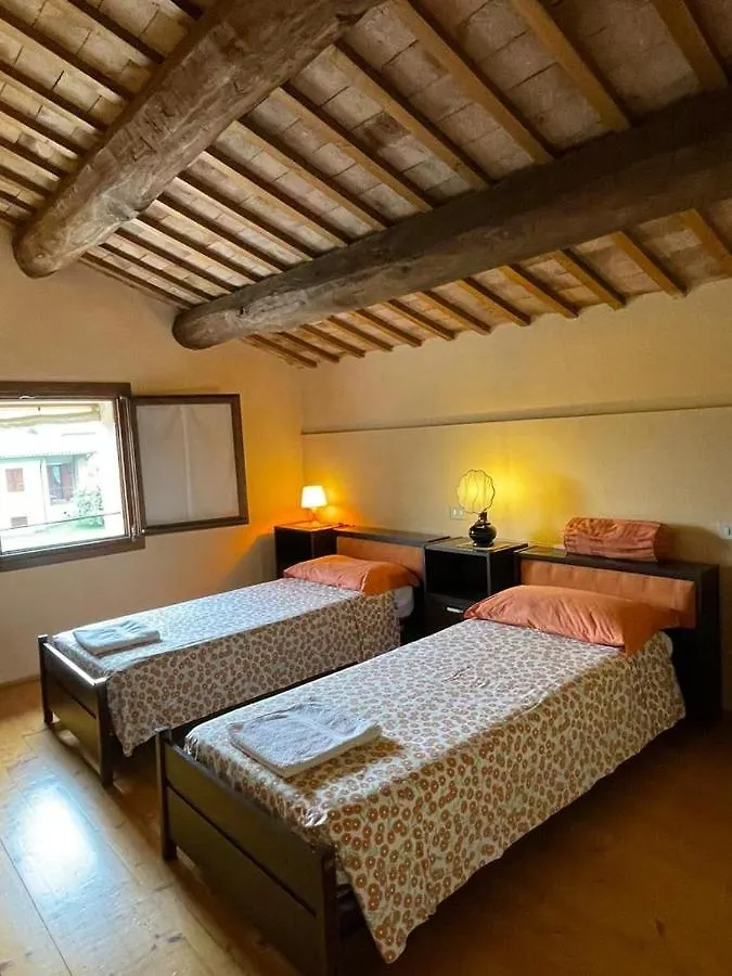 La Casa Di Laura Lägenhet Castelcucco 0*,